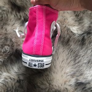 SIZE 7 In Women’s